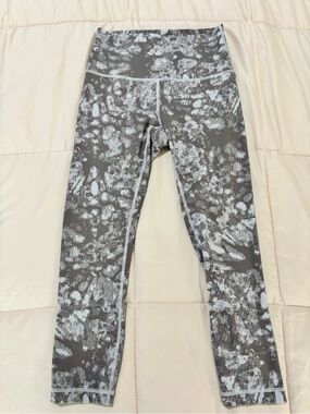 Lululemon Wunder Under High-Rise Crop 23" *Full-On Luxtreme size 6 legging